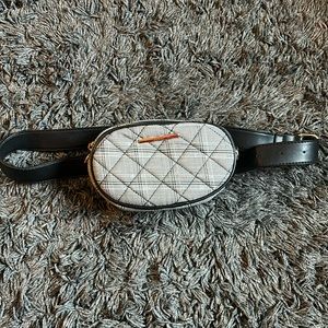 Houndstooth oval belted Fanny Pack